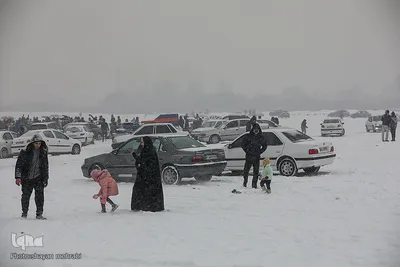 Teheran trägt ein weißes Kleid!