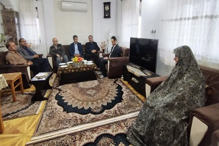 جهادگران جهاددانشگاهی گیلان با خانواده شهیدان محمدبیگلو و جاهدی دیدار کردند