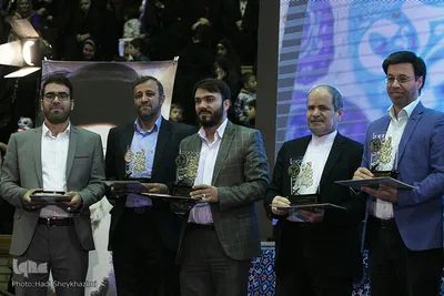 همایش رویش‌های قرآنی انقلاب اسلامی در تبریز