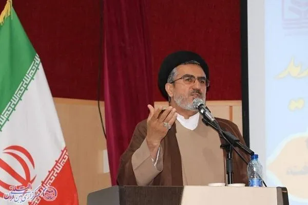 حرکت در مسیر شهدا رمز عاقبت به خیری است