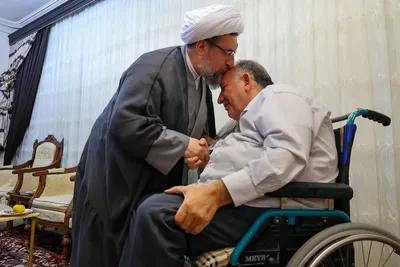 عیادت امام جمعه تبریز از جانبازان سرافراز دفاع مقدس