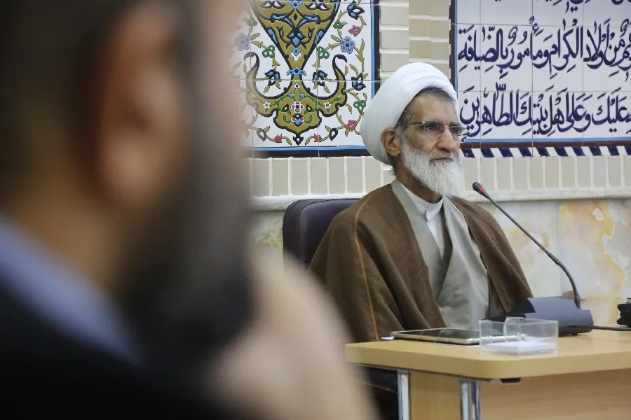 حافظان، عشق به قرآن را در دل‌ها زنده کنند