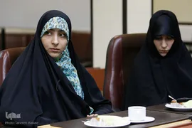 مراسم تقدیر از دانشجو معلمان قرآنی
