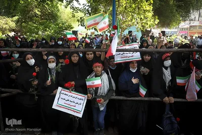 تشییع شهید گمنام با حضور دانش‌آموزان در اهواز