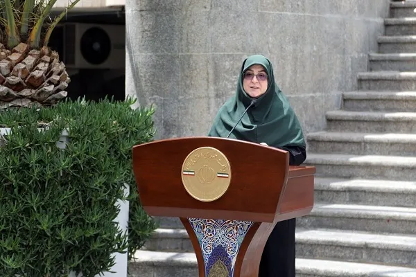 دولت دور کردن جنگ از کشور را دنبال می‌کند
