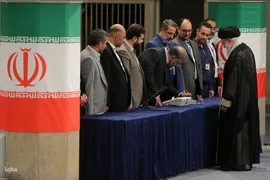 حضور رهبر معظم انقلاب در پای صندوق رأی انتخابات ریاست جمهوری