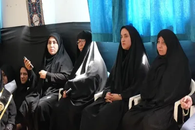 مراسم وداع بانوان لرستانی با رهبر شهید 
