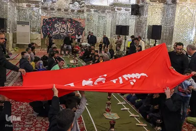 برپایی سفره حضرت ام البنین (س) در حرم مطهر سید میر محمد(ع)‎‎