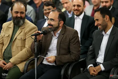 دیدار جمعی از شاعران و اهالی فرهنگ و ادب فارسی با ر هبر معظم انقلاب