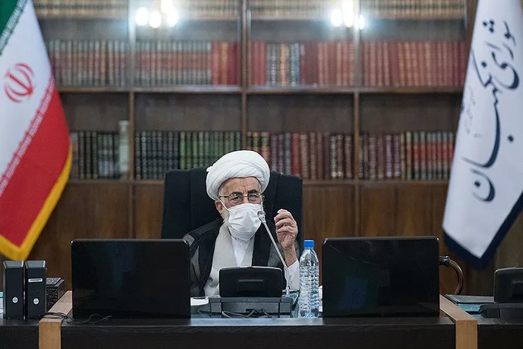 تأکید آیت‌الله جنتی بر ضرورت برنامه‌ریزی برای شناخت صحیح نسل جوان از تاریخ انقلاب