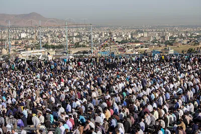 نماز عید سعید فطر در تپه مصلای همدان