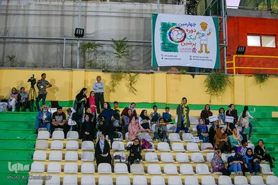 قهرمانان بزرگ، نان آوران کوچک