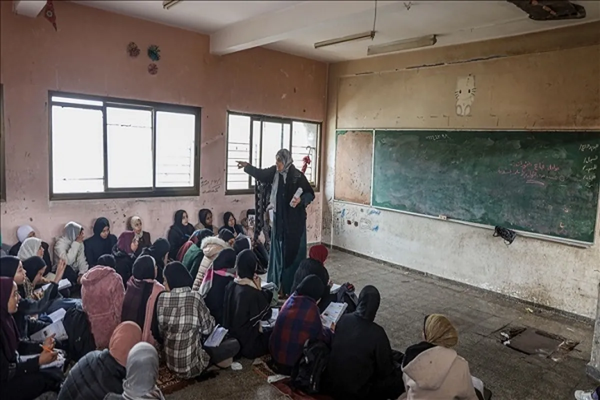 Students Go to School in Gaza after Almost Two Years