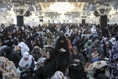 اجتماع پرشور دلدادگان حسینی در حرم عبدالعظیم (ع)؛ طنین دعای عرفه در قبله تهران