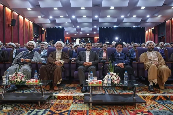 یاوران وقف تجلیل شدند