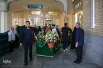 گل آرایی ضریح حضرت معصومه در آستانه سالروز ورود بانوی کرامت