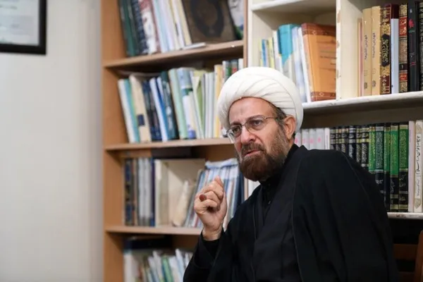 تواضع؛ عامل جذب حداکثری شخصیت امام رضا(ع)
