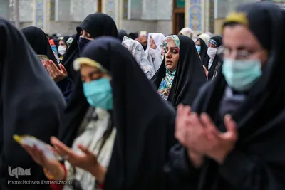 اقامه نماز عید فطر در حرم مطهر رضوی‎
