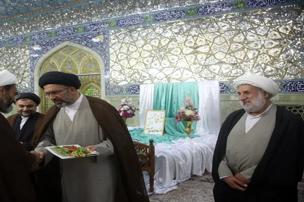 تجلیل از مشاوران حرم حضرت معصومه(س) در آستانه آغاز دهه کرامت