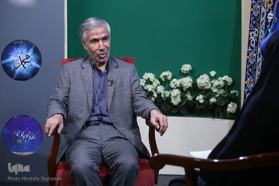 اسماعیلی: شاعران امروزی کمتر به مفاهیم معنوی می‌پردازند