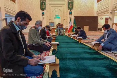 کرسی تلاوت قرآن در حرم شاهچراغ(ع)‎‎