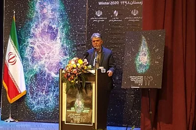 انقلاب اسلامی وام‌دار کلام شاعرانه است