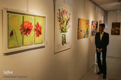 نمایشگاه دست های آبی در گالری مهر هنر