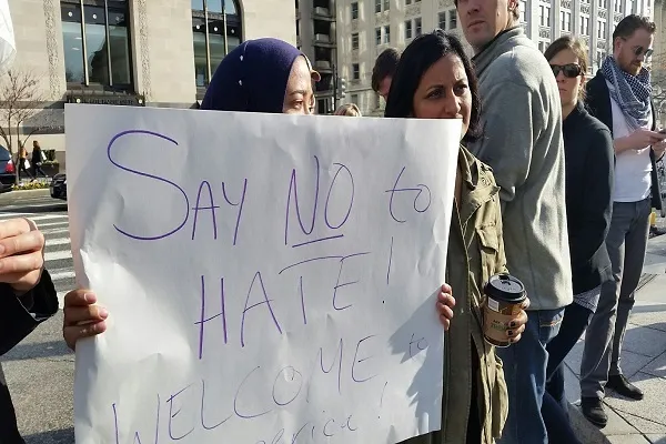 Hundreds Rally in Support of Hamtramck Muslim Community after Quran Burning Threat