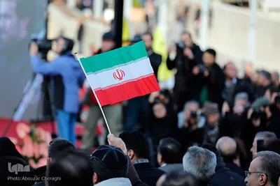آیین برافراشتن بزرگترین پرچم جمهوری اسلامی ایران
