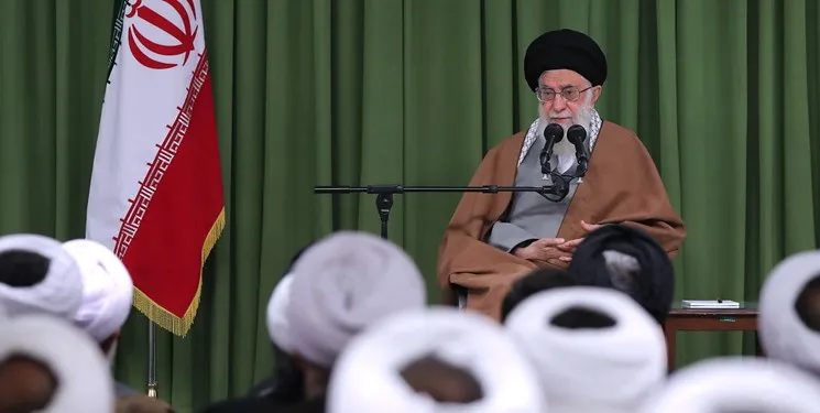 گفتمان‌های انقلابی را با افزایش معرفت جامعه تقویت کنید