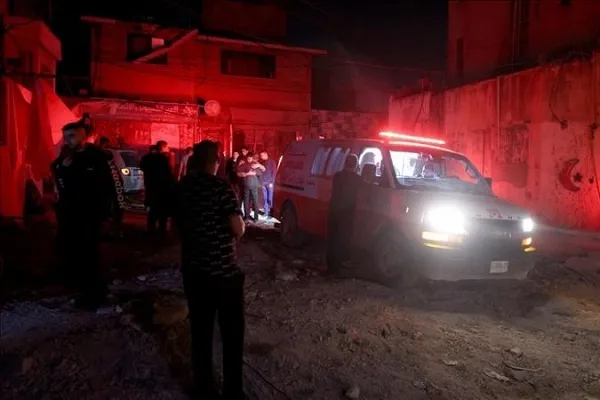 Soykırımcı İsrail'den Batı Şeria'ya hava saldırısı: En az 18 Filistinli öldü