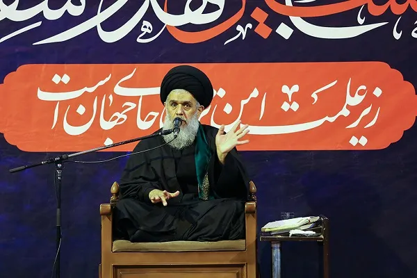 ایمان به خدا راهکار رهایی جامعه از مصیبت است