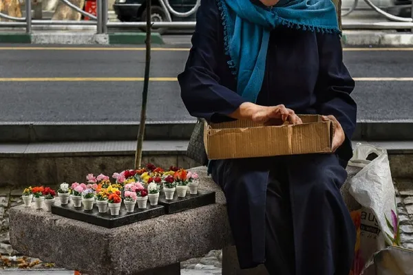 عیدی 1 میلیون تومانی بنیاد مستضعفان برای 4 هزار دستفروش پایتخت