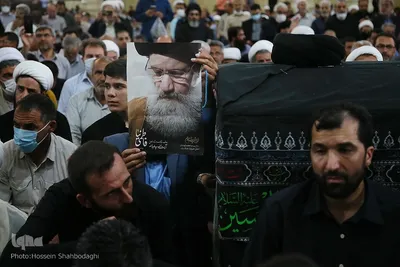 Ayatollah Fateminia in Qom beigesetzt