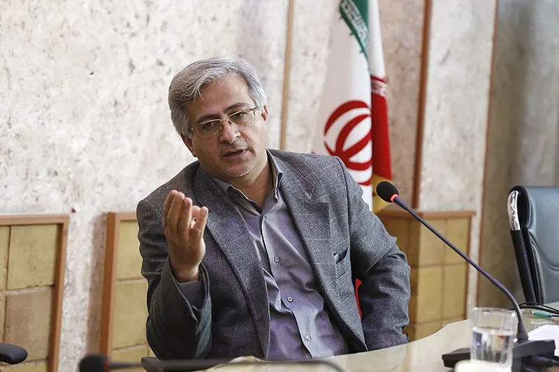 برپایی نمایشگاه کتاب دانشگاهی در هفته پژوهش/ غیرقانونی بودن عرضه کتاب با تخفیف بیش از 30 درصد