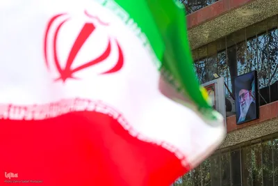 قافله عزاداری و نماز ظهر روز عاشورا در اصفهان