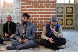 کرسی تلاوت قرآن در دانشگاه هنر اسلامی تبریز‎