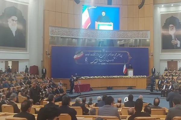 تأکید رئیس‌جمهور بر ضرورت تحول در نظام اداره کشور