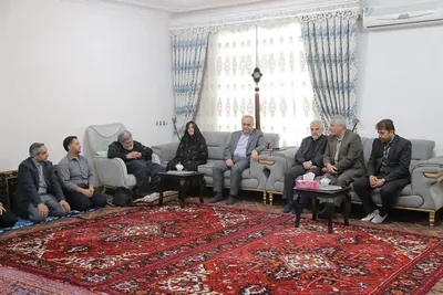 عکس | دیدار استاندار آذربایجان شرقی با خانواده شهدای جنگ رمضان در بناب