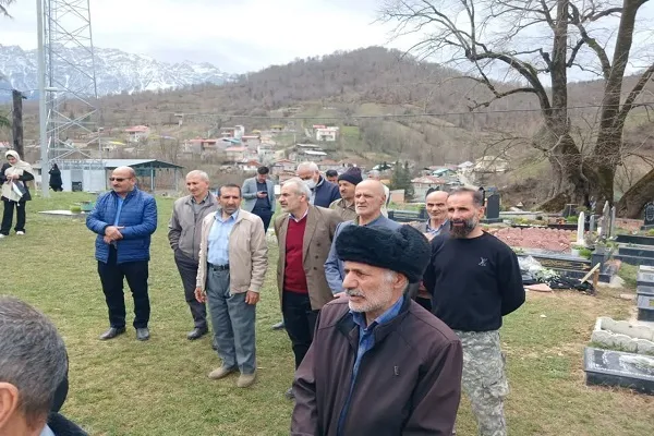 راه‌پیمایی روز قدس مردم روزه دار و مومن روستای سنگده بخش دودانگه ساری