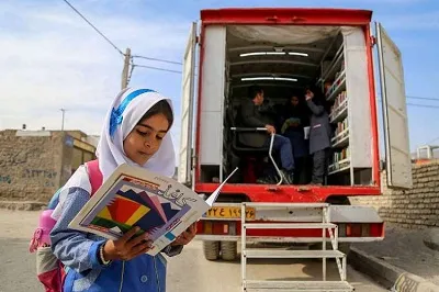 کتابخانه‌های سیار؛ گامی در جهت گسترش عدالت فرهنگی