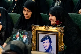 مراسم تکریم از مادران و همسران شهدا