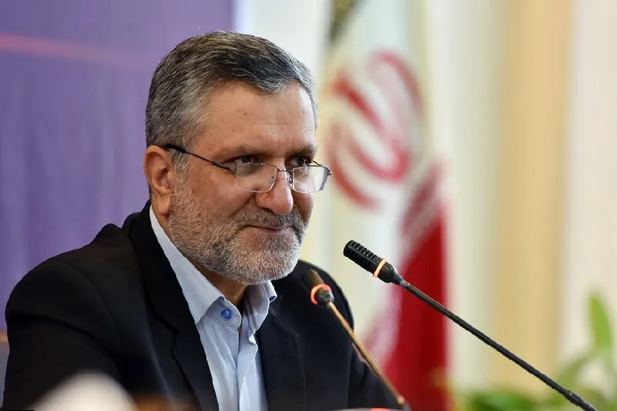 تأکيد وزیر کار بر اجرای منویات رهبری در مهار تورم و رشد تولید