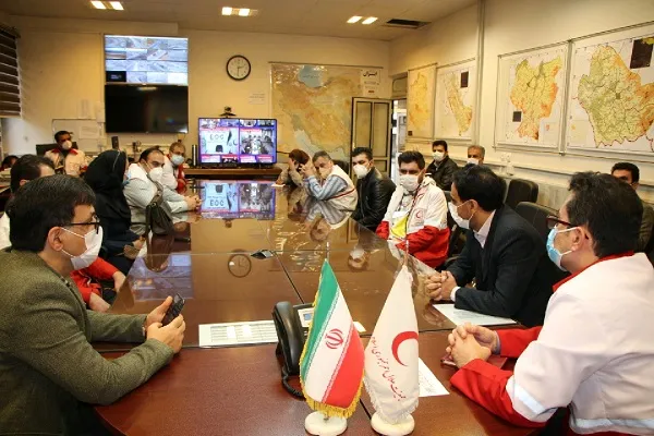 فیلم | حضور پزشکان داوطلب هلال‌احمر در بیمارستان‌های کردستان