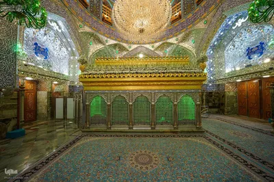 گل‌باران ضریح مطهر علوی در آستانهٔ عید ولایت و امامت