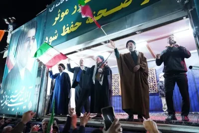 چهل و پنجمین شب بیعت مردم بروجرد با سومین امام امت اسلامی