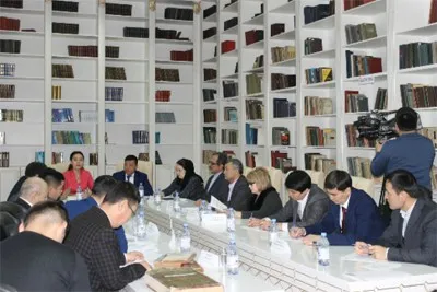Qazaxıstanda orta əsrlərə aid dini əlyazma nüsxələrin araşdırılması toplantısı keçirildi