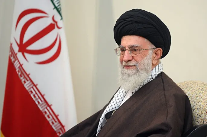 “El Imam Jamenei perdona a los convictos en el aniversario del natalicio del Profeta Muhammad (Bpd)”