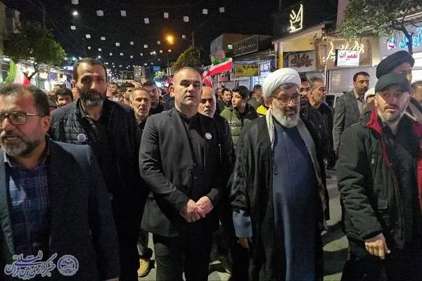سوگواری دانش آموزان بابلسری در چهلم شهادت دانش آموزان میناب