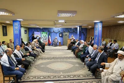 دیدار جمعی از فرماندهان نظامی و انتظامی با امام جمعه تبریز